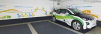 Ladepunkte in der Tiefgarage Am Rathaus in Hilden und ein Elektro-PKW der Stadtwerke Hilden.